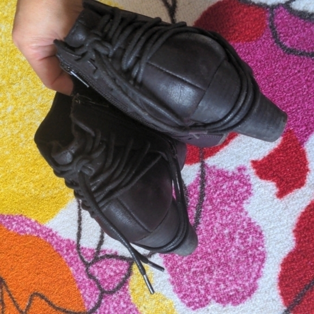 Report Size 9 Black Booties‎ with Decorative Stitching